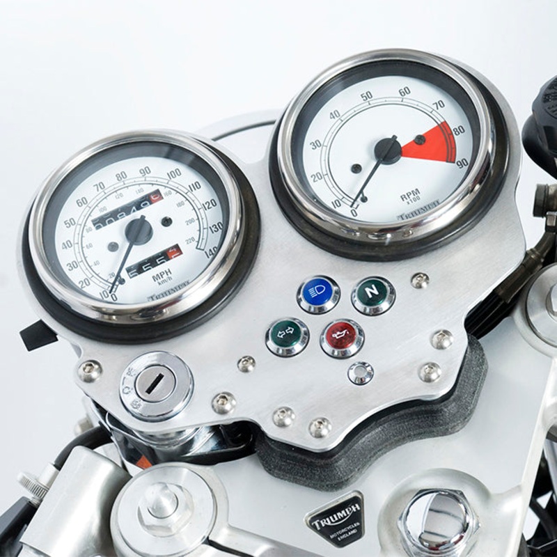 Instrument Fascia- Triumph Th (IF0002SI)