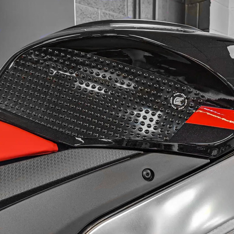 Eazi-Grip Aprilia RSV4 / Tuono V4 2021-2024  Tank Grips – EVO Black (EVO010BL)