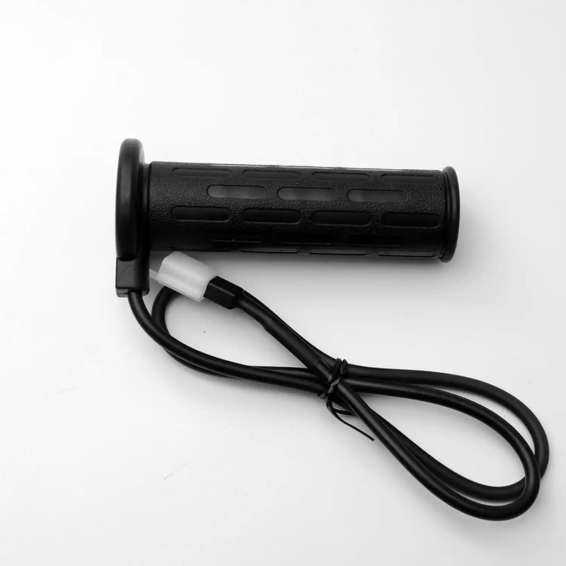 Replacement Right Hand Heated Grip 7/8 R&G  (HG0003)