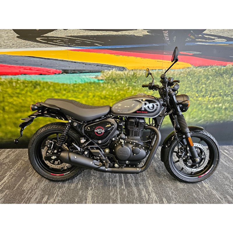 Royal Enfield Hunter 350 Dapper White