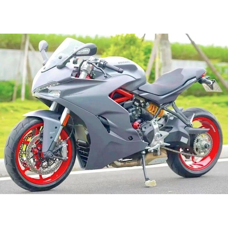 Ducati Supersport 939 Fairings (2017-2021) Matte Gray No Tank No Seat Cowl No Bolt Kit