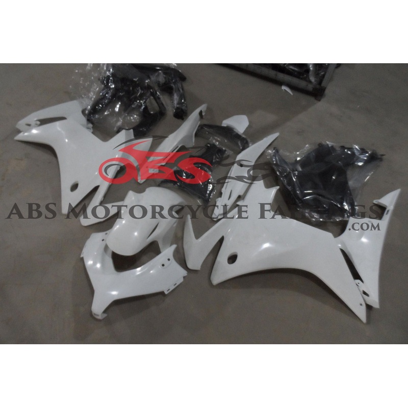 Honda CBR500R (2013) White Fairings Bolt Kit: No