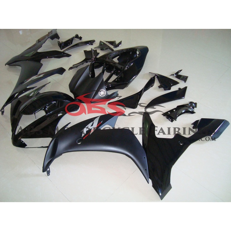Yamaha YZF-R1 (2004-2006) Black & Matte Black Fairings No Seat Cowl No Bolt Kit No Tank