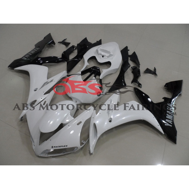 Yamaha YZF-R1 (2004-2006) White & Black Fairings No Seat Cowl No Bolt Kit No Tank
