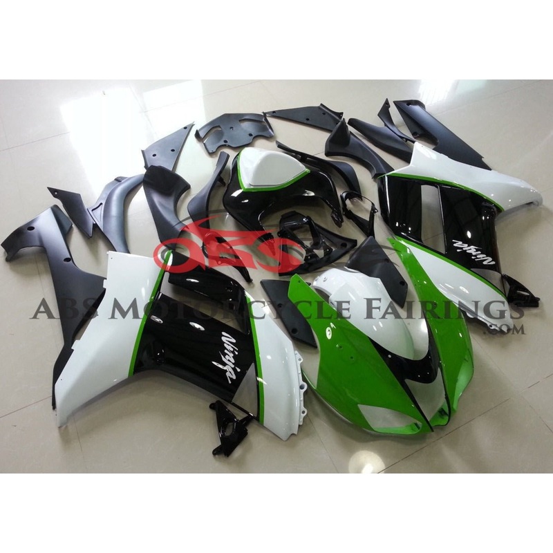Fairing kit for a Kawasaki Ninja ZX6R 636 (2007-2008) Green, White & Black Clear Windscreen: Free No Seat Cowl No Bolt Kit