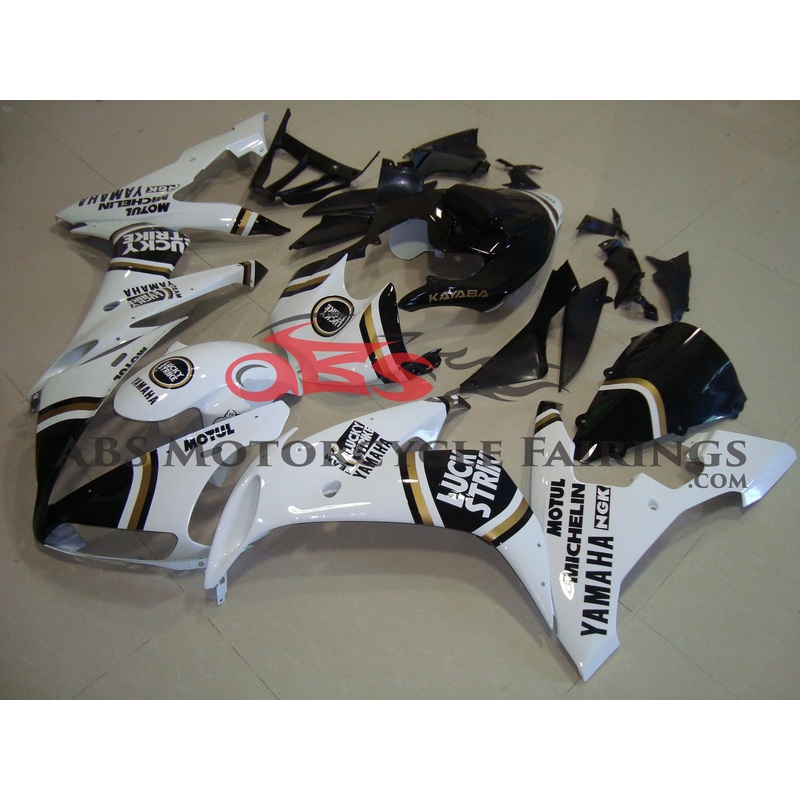 Yamaha YZF-R1 (2004-2006) White, Black & Gold Lucky Strike Fairings No Seat Cowl No Bolt Kit No Tank