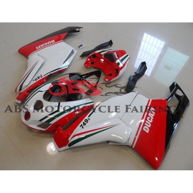 Ducati 749 (2005-2006) White, Red, Green & Black Fairings Clear Windscreen: Free No Seat Cowl No Bolt Kit