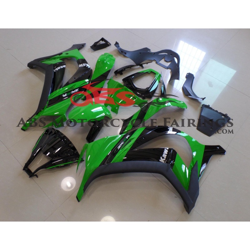 Fairing kit for a Kawasaki Ninja ZX10R (2011-2015) Green & Black No Seat Cowl No Bolt Kit No Tank