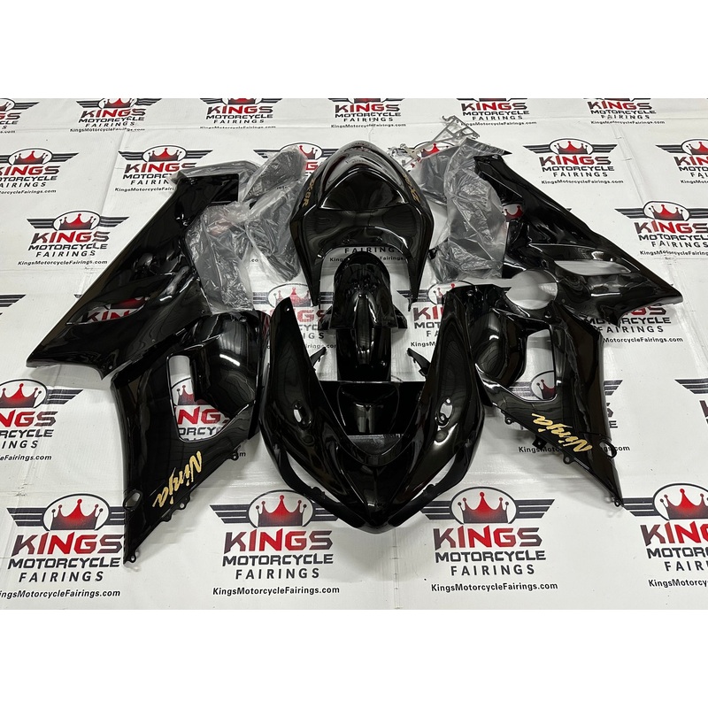 Fairing kit for a Kawasaki Ninja ZX6R 636 (2005-2006) Black, Gold Clear Windscreen: Free No Seat Cowl No Bolt Kit