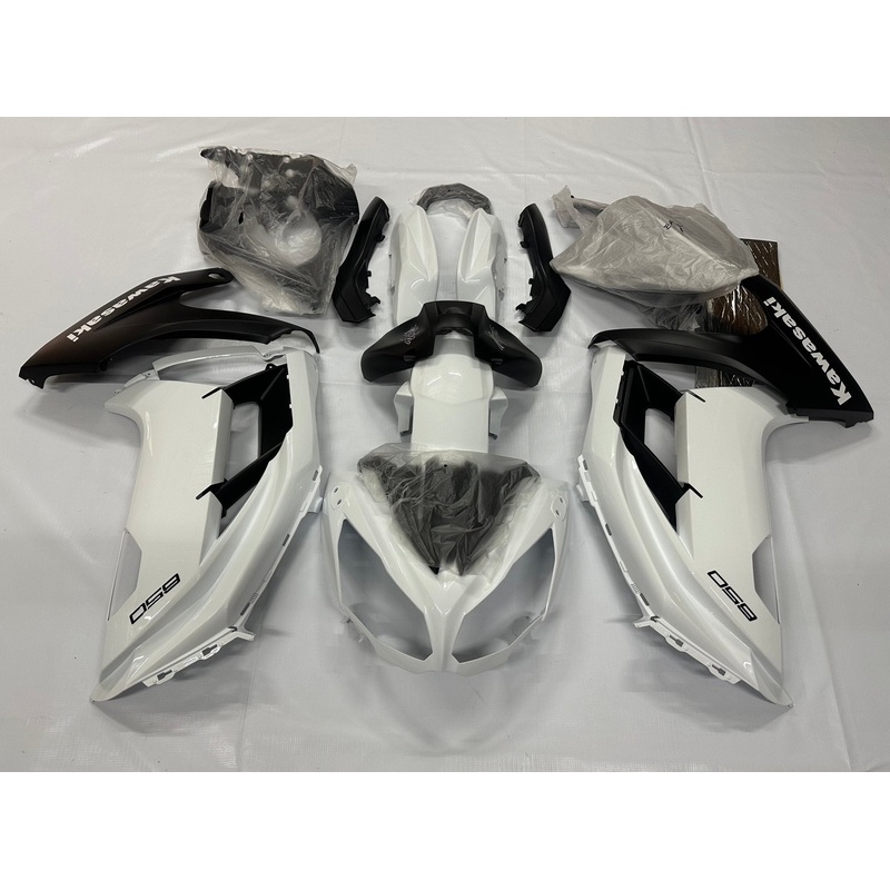 Fairings for Kawasaki Ninja 650 (2012-2016) White, Matte Black Clear Windscreen: Free No Bolt Kit