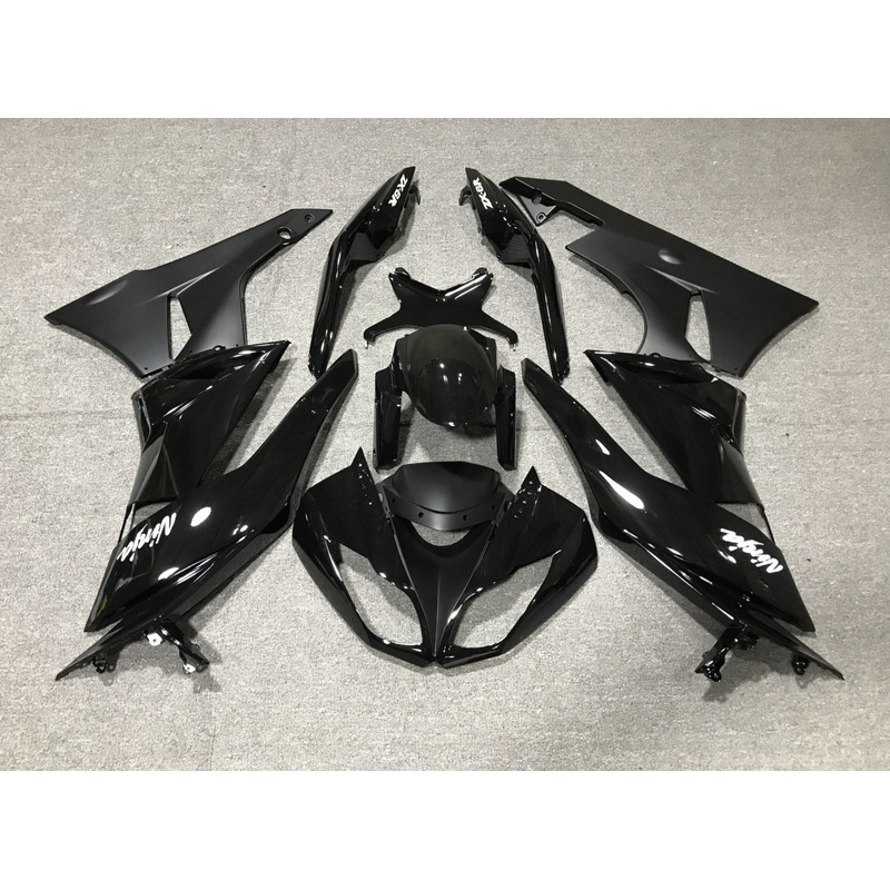 Fairing kit for a Kawasaki Ninja ZX6R 636 (2007-2008) Black, Matte Black & White Clear Windscreen: Free No Seat Cowl No Bolt Kit