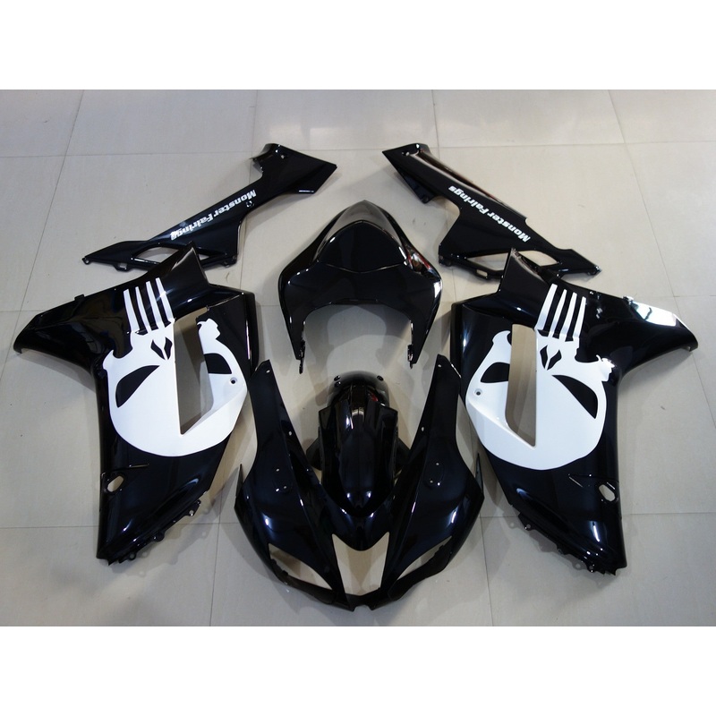 Fairing kit for a Kawasaki Ninja ZX6R 636 (2007-2008) Black & White Skulls Clear Windscreen: Free No Seat Cowl No Bolt Kit