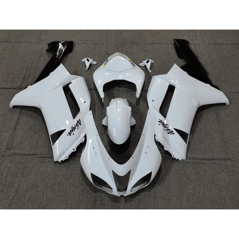 Fairing kit for a Kawasaki Ninja ZX6R 636 (2007-2008) White & Black Clear Windscreen: Free No Seat Cowl No Bolt Kit