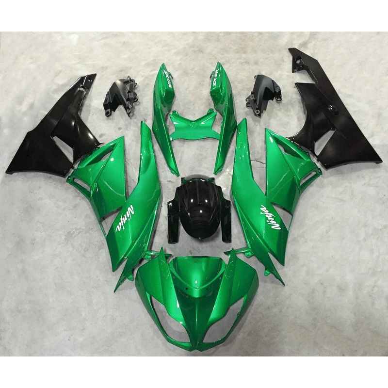 Fairing kit for a Kawasaki Ninja ZX6R 636 (2009-2012) Green & Black Clear Windscreen: Free No Seat Cowl No Bolt Kit
