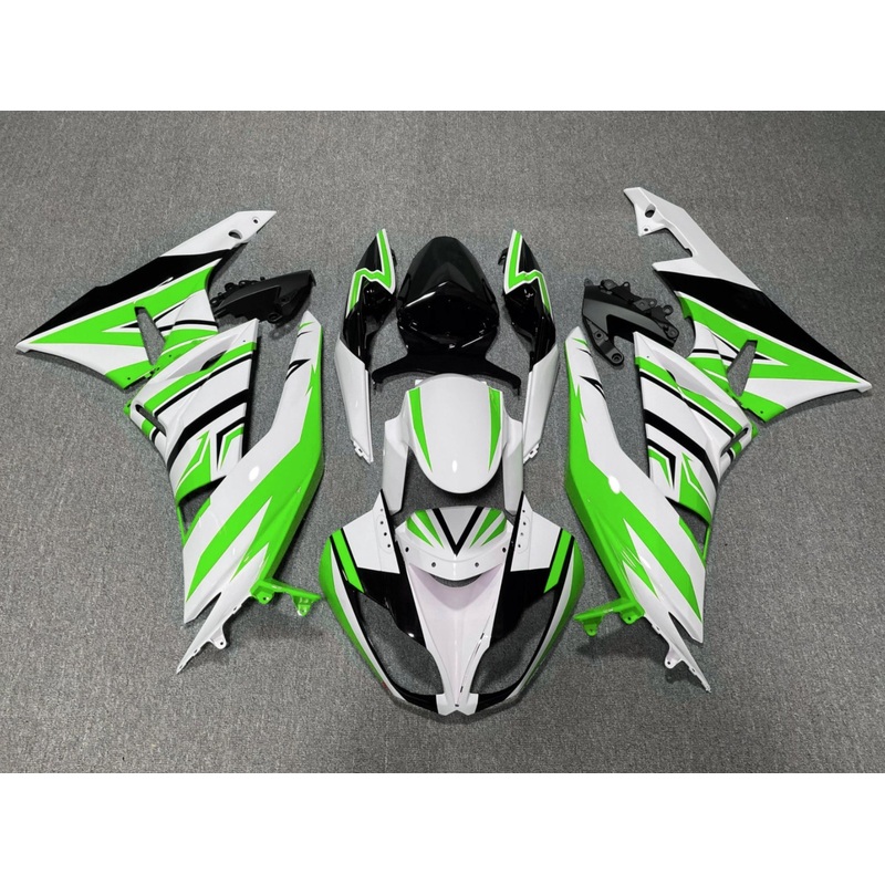 Fairing kit for a Kawasaki Ninja ZX6R 636 (2009-2012) White, Green & Black Clear Windscreen: Free No Seat Cowl No Bolt Kit