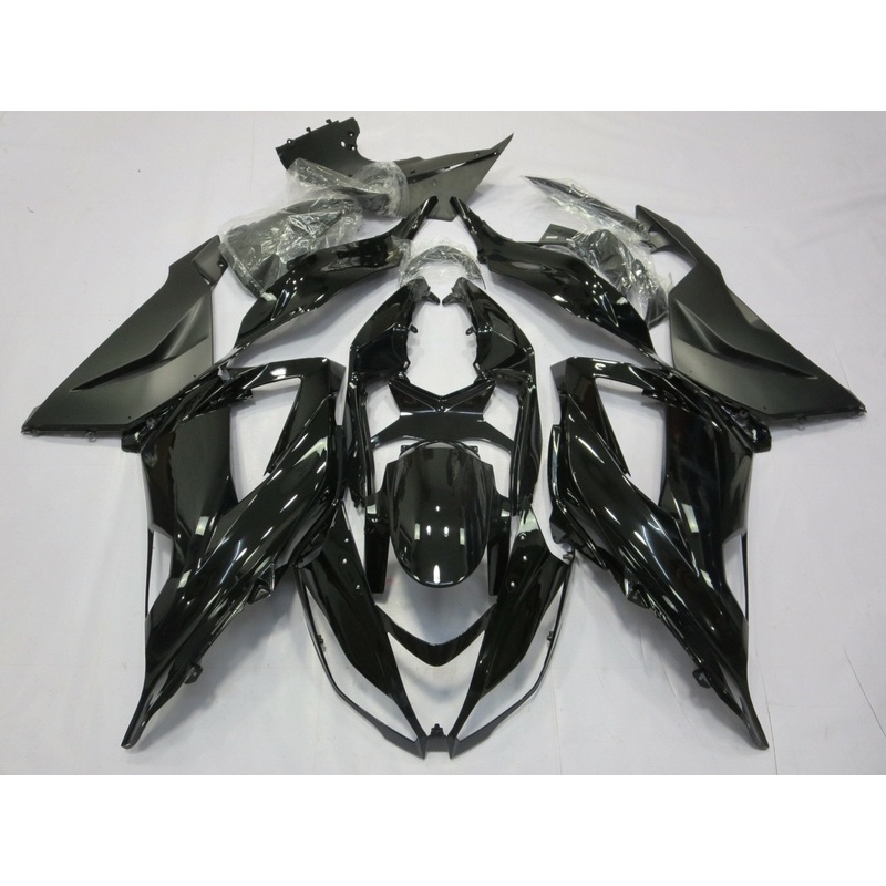 Fairing kit for a Kawasaki ZX6R 636 (2013-2018) Black & Matte Black Clear Windscreen: Free No Seat Cowl No Bolt Kit