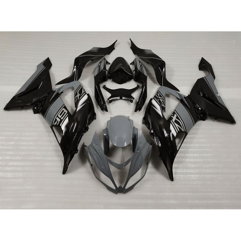 Fairing kit for a Kawasaki ZX6R 636 (2013-2018) Nardo Gray & Black Clear Windscreen: Free No Seat Cowl No Bolt Kit