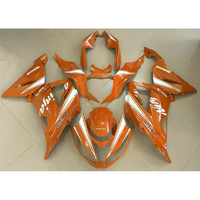 Fairing kit for a Kawasaki ZX6R 636 (2013-2018) Orange & White Clear Windscreen: Free No Seat Cowl No Bolt Kit