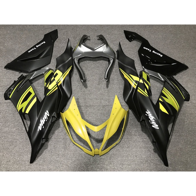 Fairing kit for a Kawasaki ZX6R 636 (2013-2018) Matte Black & Matte Yellow Clear Windscreen: Free No Seat Cowl No Bolt Kit