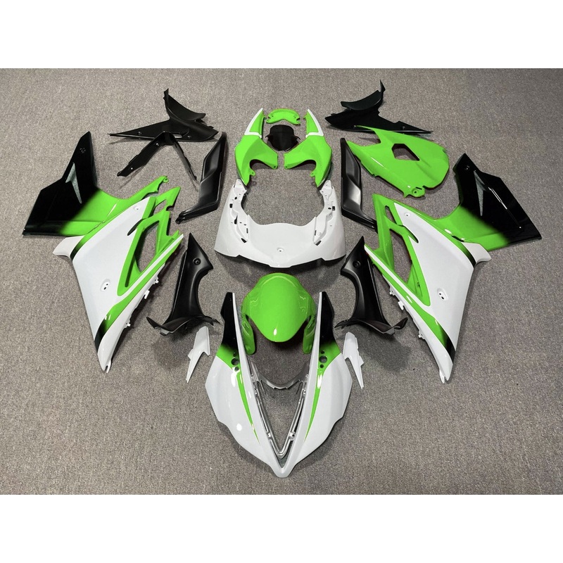 Triumph Daytona 675 (2013-2016) White, Green & Black Fairings Clear Windscreen: Free No Bolt Kit