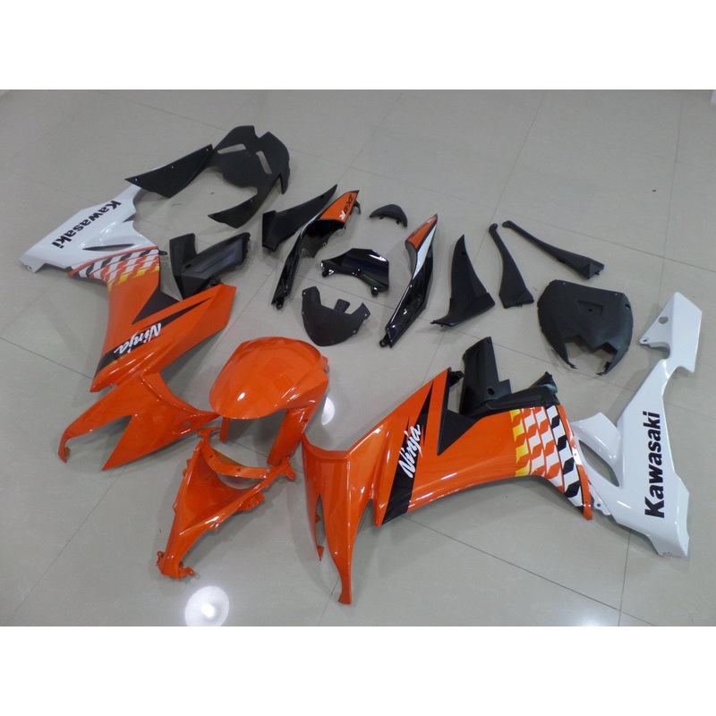 Fairing kit for a Kawasaki Ninja ZX10R (2008-2010) Orange, White & Black Clear Windscreen: Free No Seat Cowl No Bolt Kit