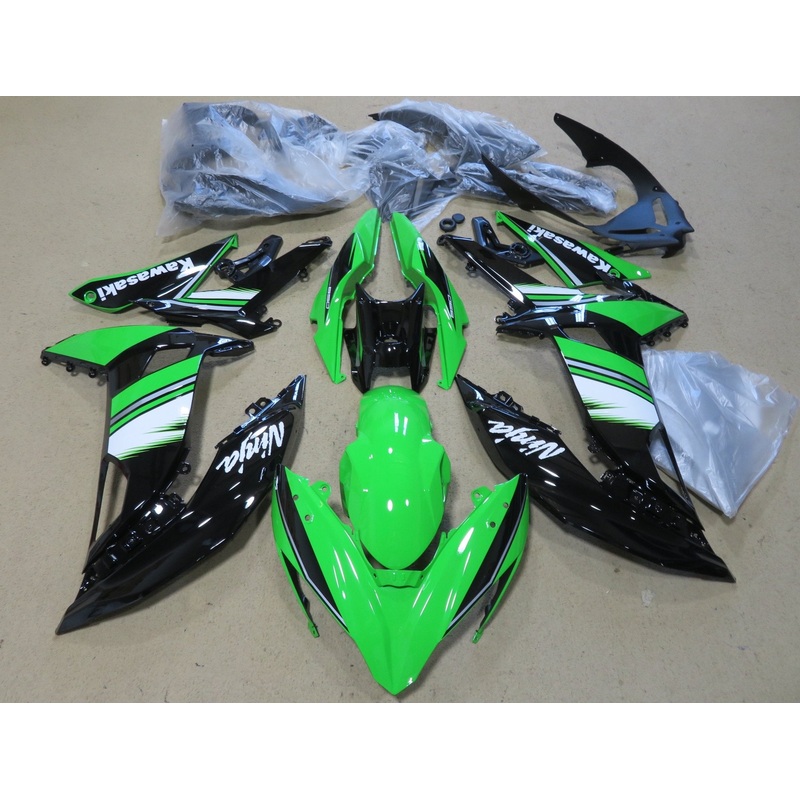 Fairings for Kawasaki Ninja 650 (2017-2019) Green, Black, White Clear Windscreen: Free No Bolt Kit No Tank