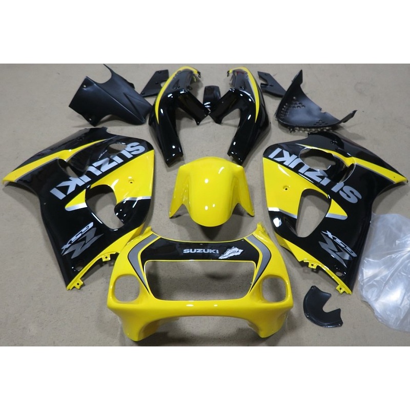 Suzuki GSXR750 (1996-1999) Yellow, Black Fairings No Tank Clear Windscreen: Free Bolt Kit: No