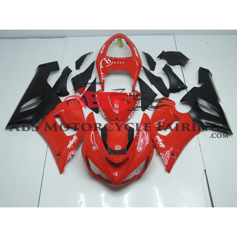 Red & Matte Black 2005-2006 Kawasaki ZX-6R 636 Red & Matte Black Clear (Injection Mold) Select Bolt Kit