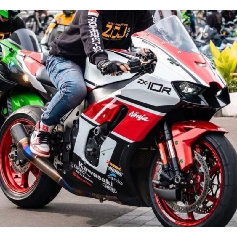 Fairings for Kawasaki Ninja ZX10R (2021-2025) White, Red, Black Stripe No Tank No Seat Cowl No Bolt Kit