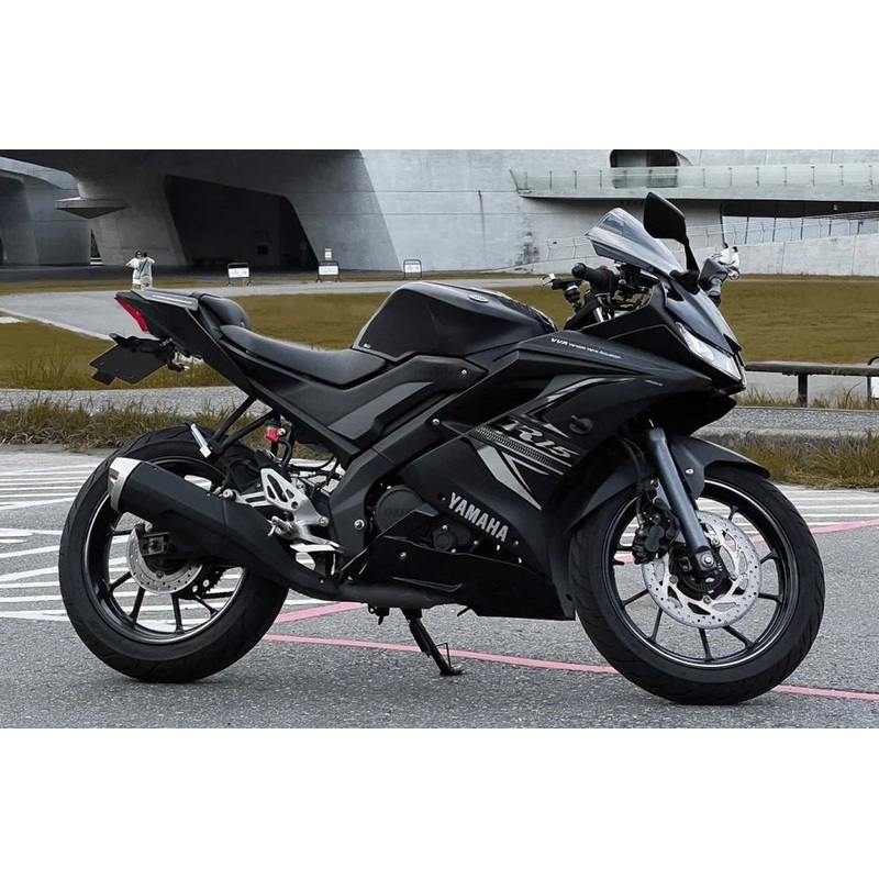 Yamaha R15 Fairings (2018-2024) Matte Black Free Clear Windscreen No Bolt Kit