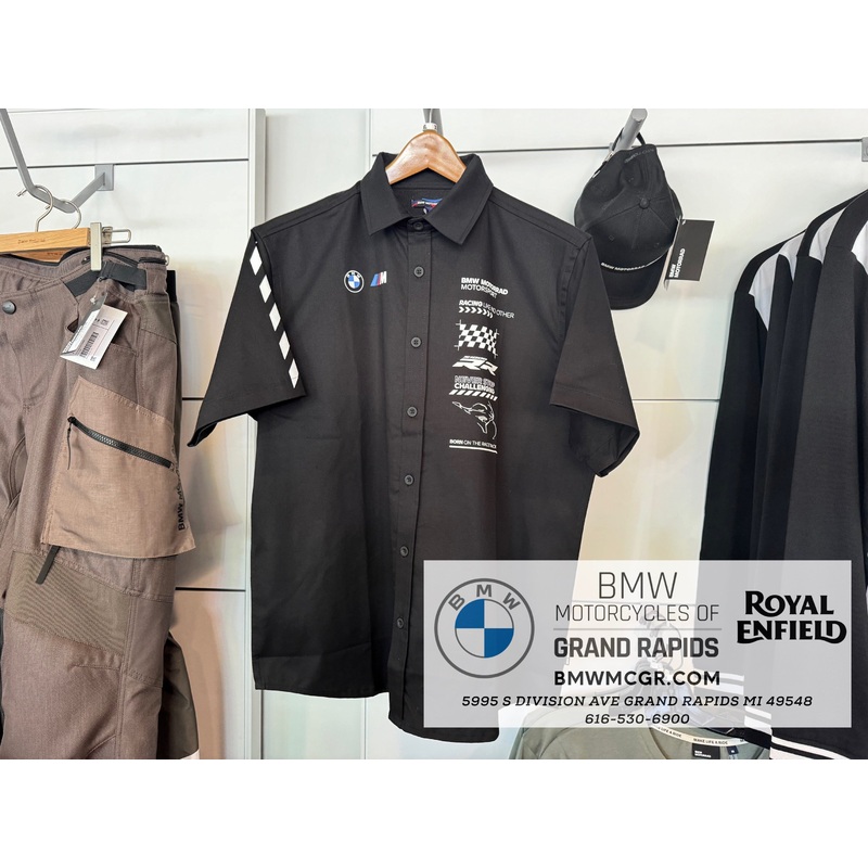 BMW Race Team Short-Sleeved Button-Up Shirt Medium