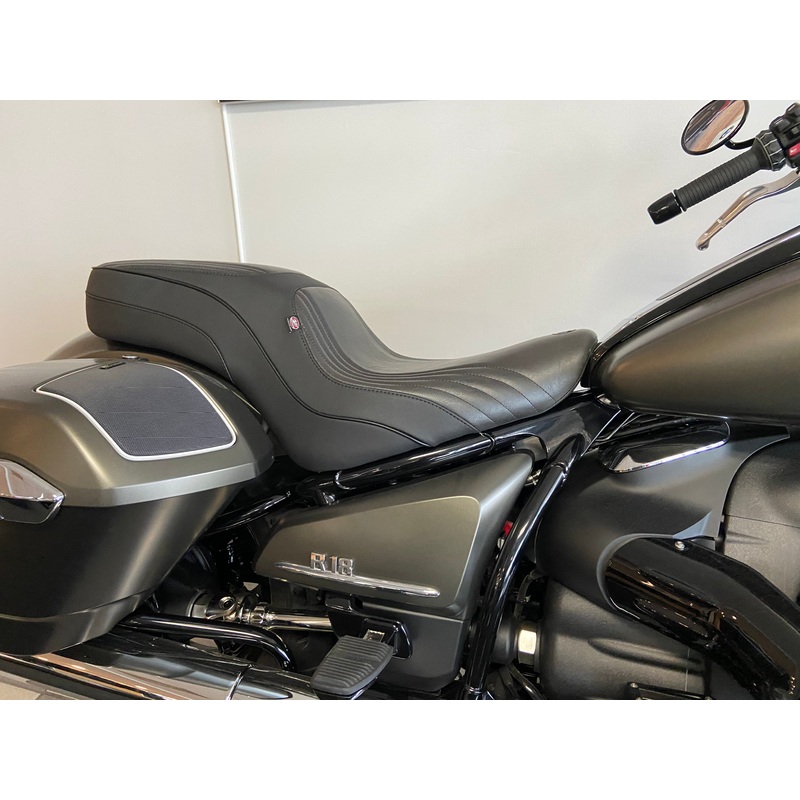 BMW DAYRIDER SEAT FITS 2022-2025 BMW R18 Bagger and R18TC