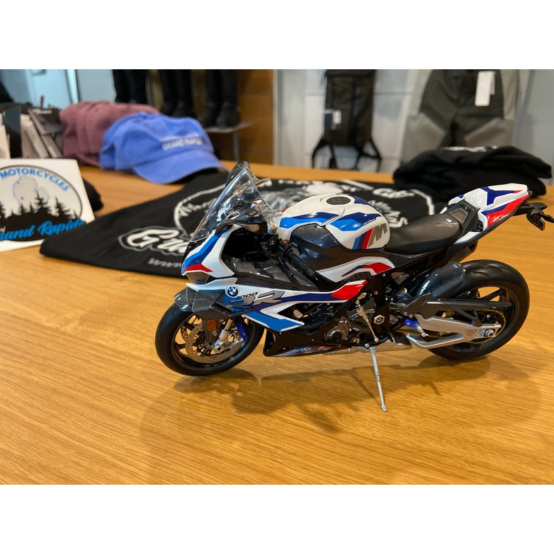 BMW M1000RR 1:10 SCALE MODEL