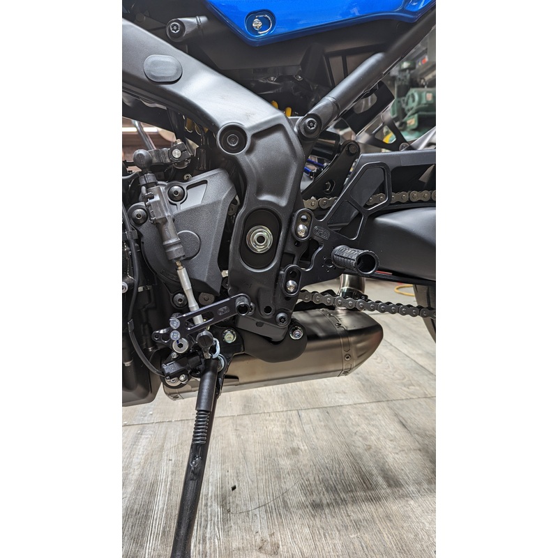 05-0429B Yamaha XSR900 Rearset Kit, Complete W/Pedals STD Shift No Folding Toe Pieces