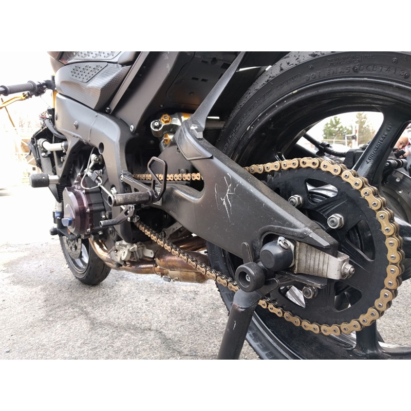 45-0449R Yamaha R6,R6S,R9,FZ1,MT-09 and Honda CBR1000RR Rear Axle Slider Kit