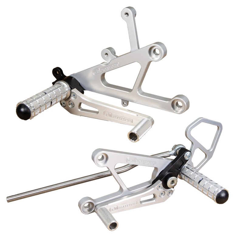 05-0447B 2003-05 Yamaha R6 Complete  Rearset No Folding Toe Pieces