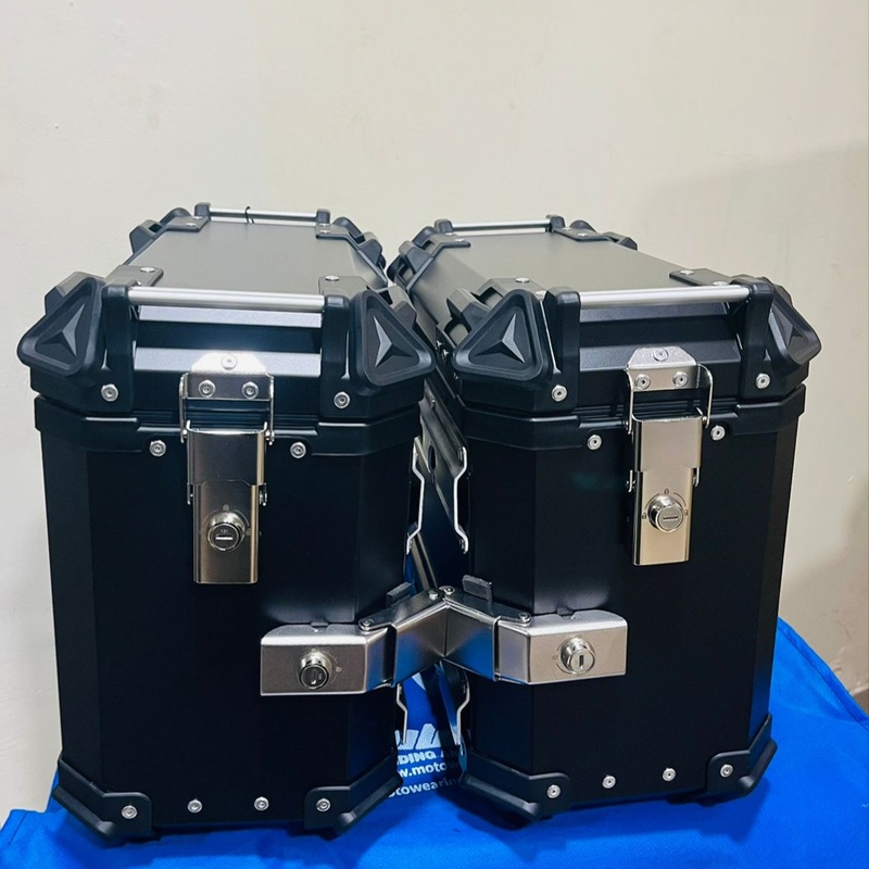 T-Bolt Aluminium 37L Panniers  Durable and Spacious Motorcycle Side Luggage