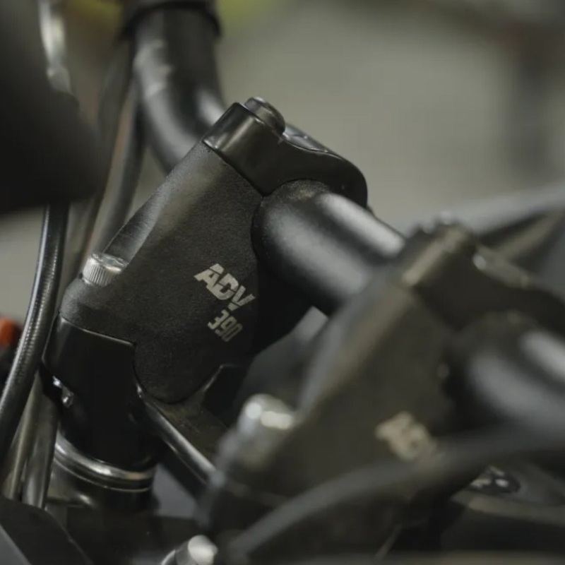 ZANA Angular Handlebar Riser for KTM ADV 390 2025  Aluminium Black