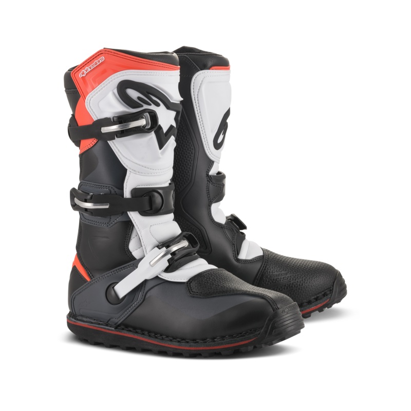 Bottes Tech-T 5 Noir Gris Rouge Fluo